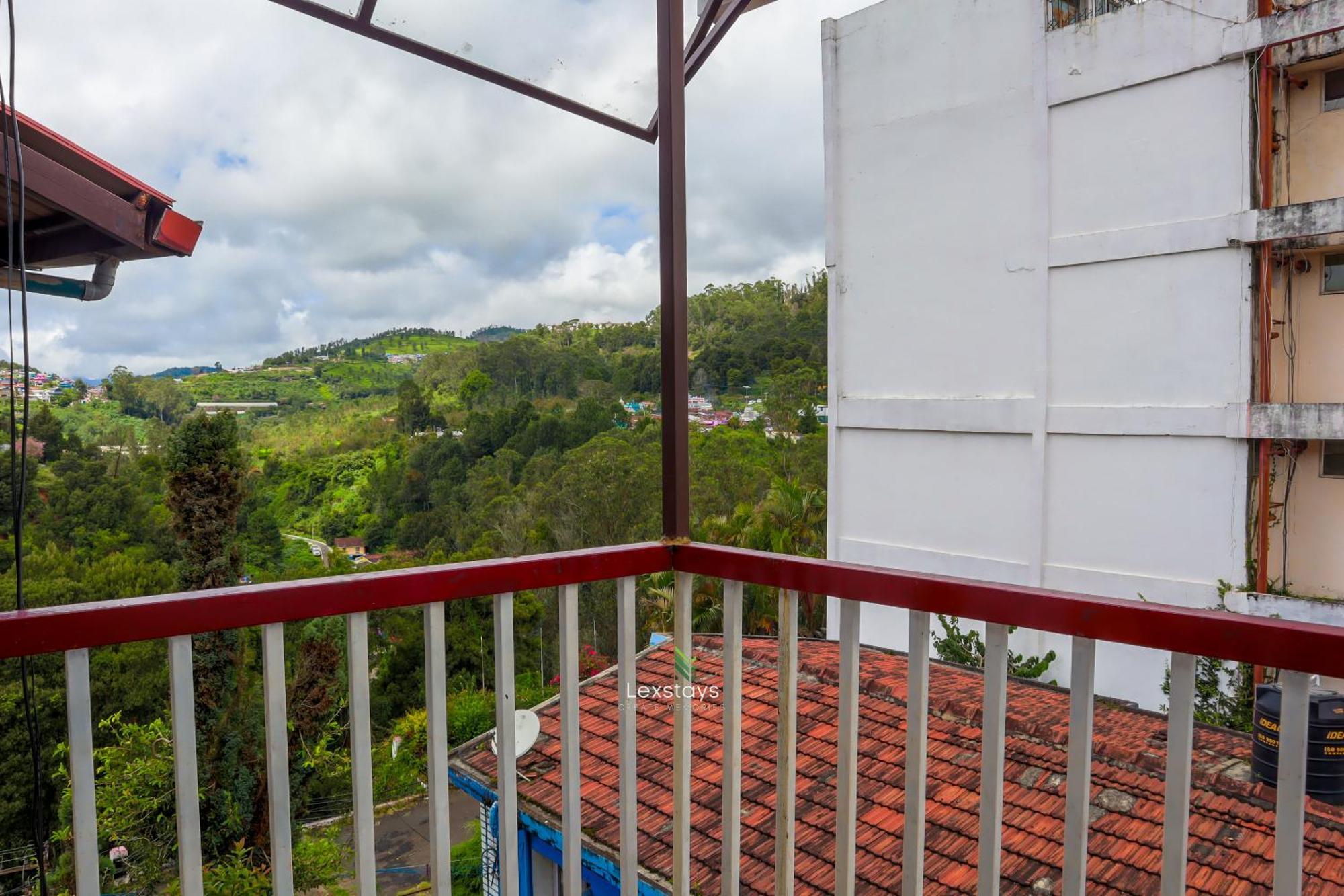 Vijaya Deepa Guest House By Lexstays Coonoor Buitenkant foto