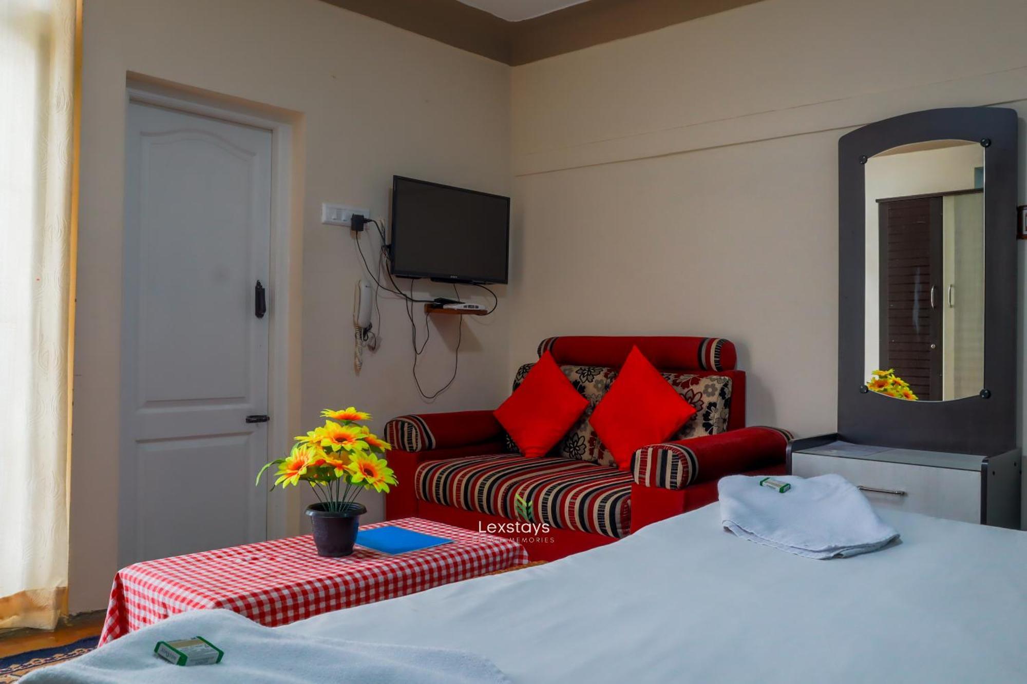 Vijaya Deepa Guest House By Lexstays Coonoor Buitenkant foto