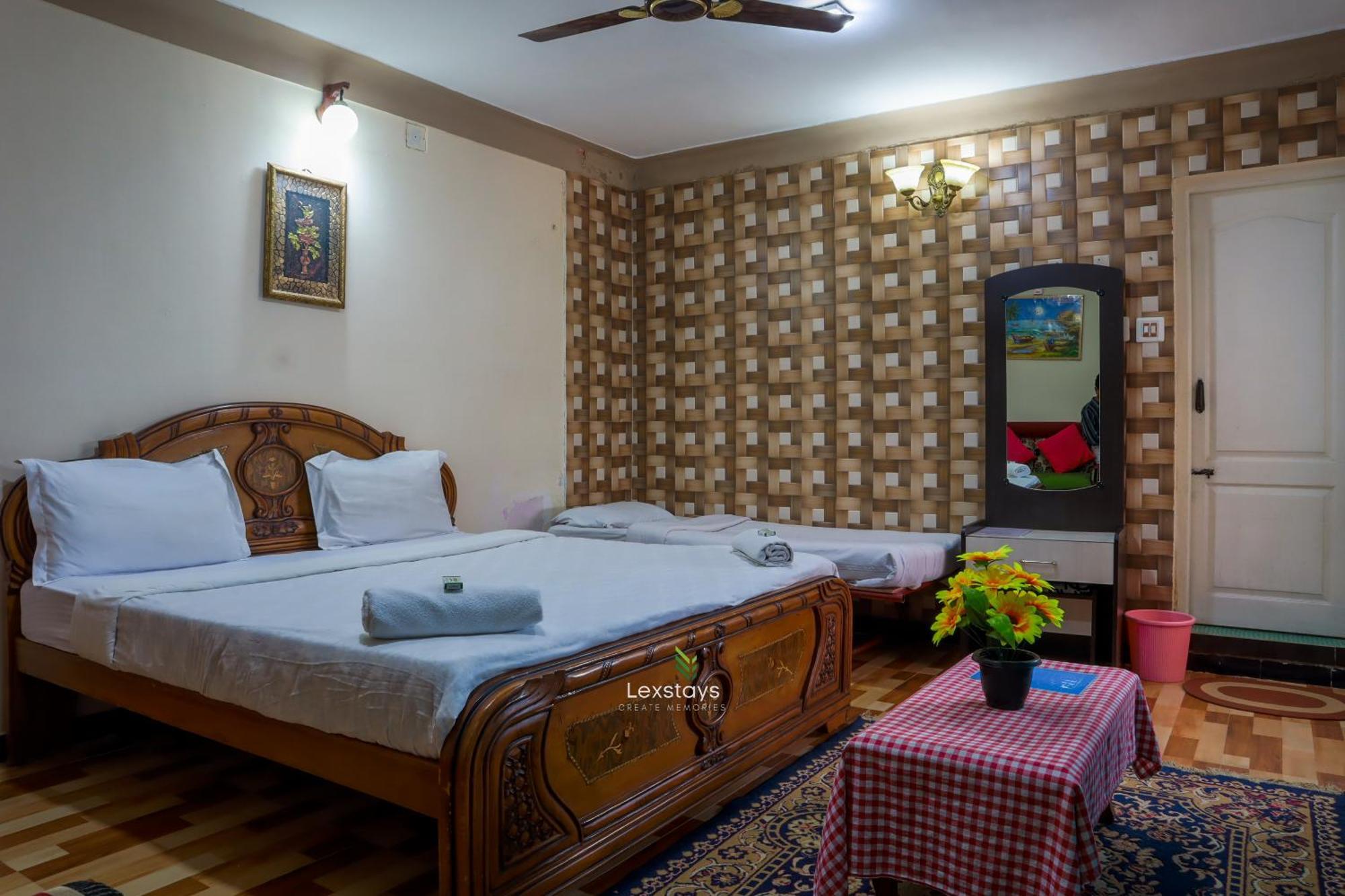Vijaya Deepa Guest House By Lexstays Coonoor Buitenkant foto